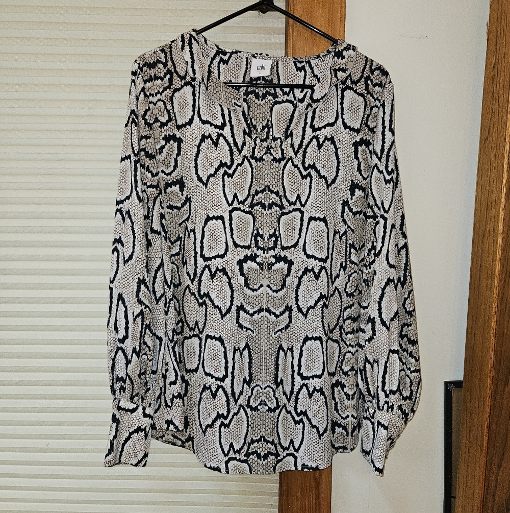 Cabi Serpentine Blouse Brand New Women Large